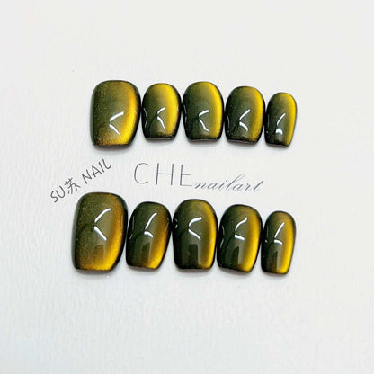 Dark Green Cat Eye Manicure Hand-worn Nail