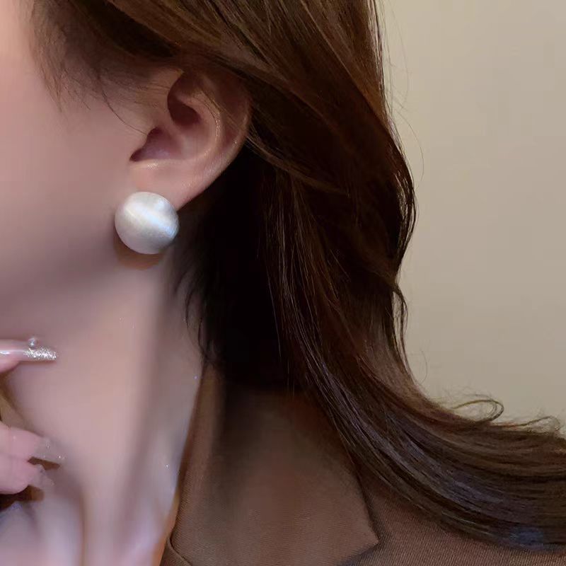 Matte Brushed Gold Bean Earrings For Women's Versatile Earrings