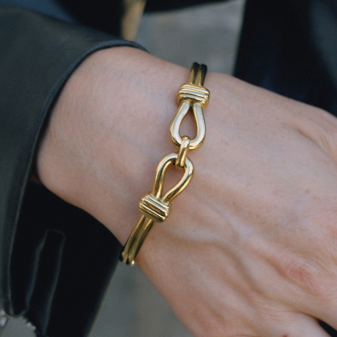 Light Luxury Ornament High-grade Bracelet With Buckle