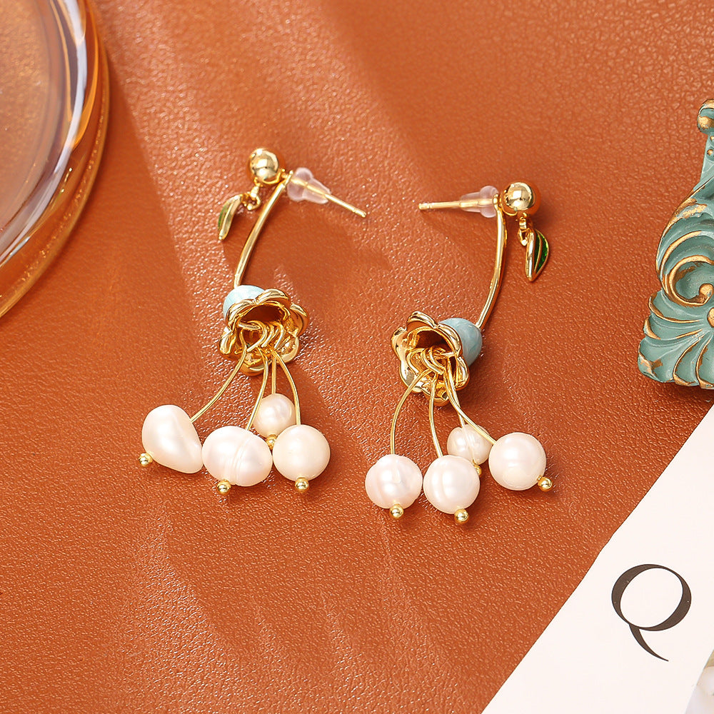 Natural Baroque Pearl Ear Studs Fashion High Sense
