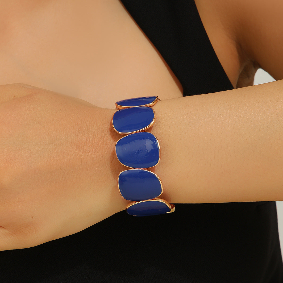 Fashionable And Elegant Adjustable Colored Bracelet