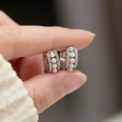 Light Luxury French Pearl Earrings