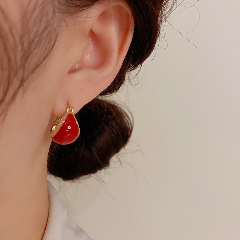Retro And Elegant Micro-inlaid Drip Ear Buckle