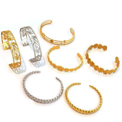 Stainless Steel Plated 18K Flower Titanium Steel Open-end Bracelet